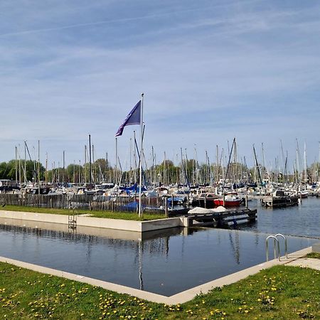 Marinaparcs Naarden Exterior photo