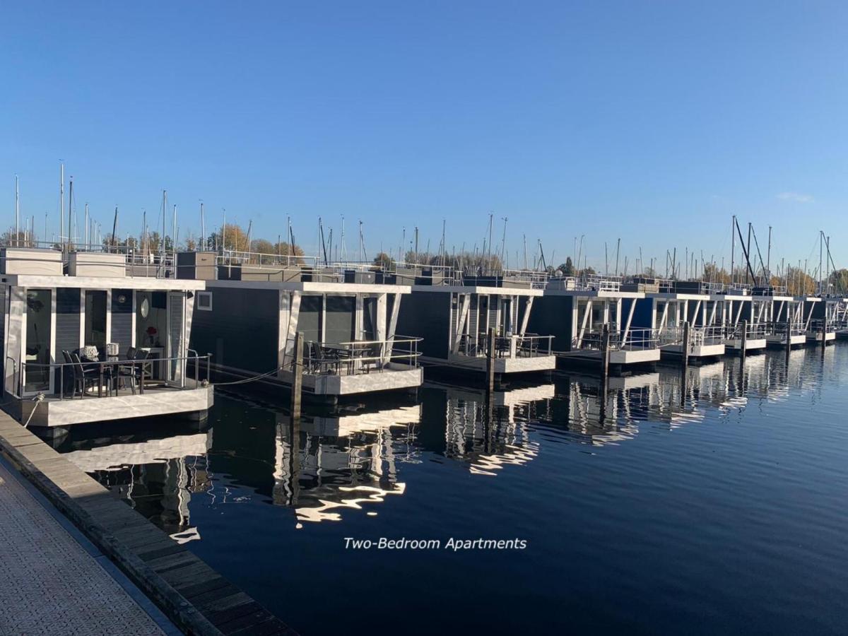 Marinaparcs Naarden Exterior photo